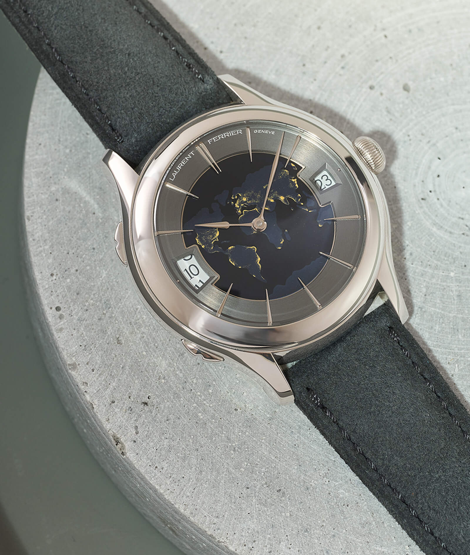 Classic Traveller – Globe Night Blue – Laurent Ferrier