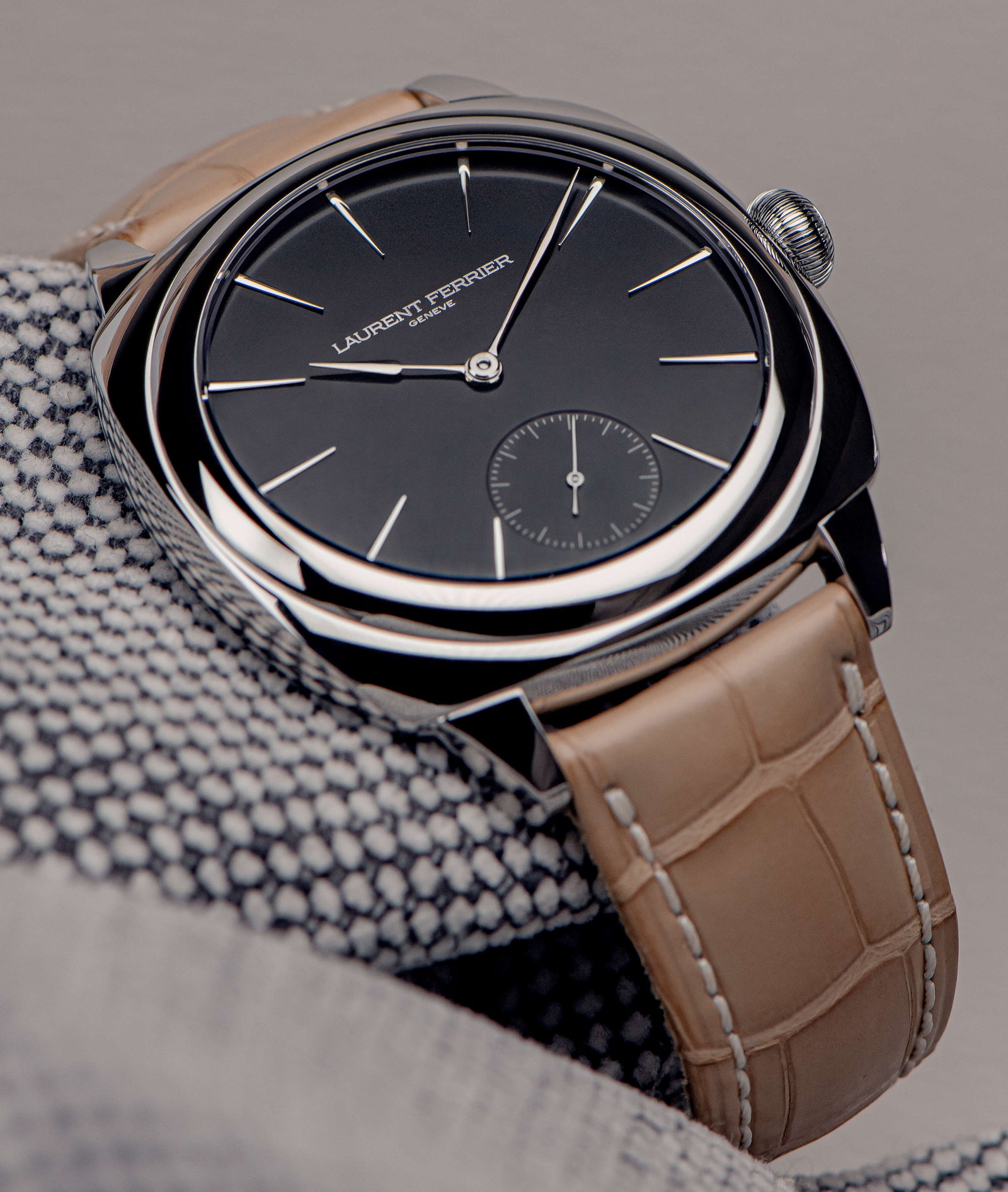 Square Micro-Rotor – Opaline Black Dial | Laurent Ferrier